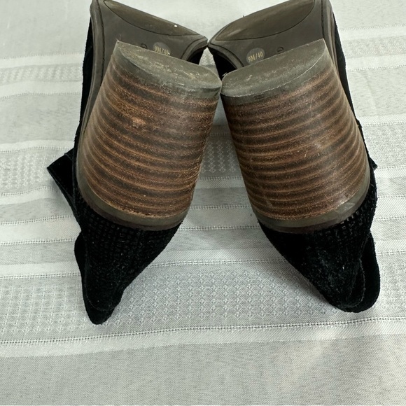 Lucky Brand size 9 Ponic Black Suede Ankle Boots Bootie - Picture 15 of 17